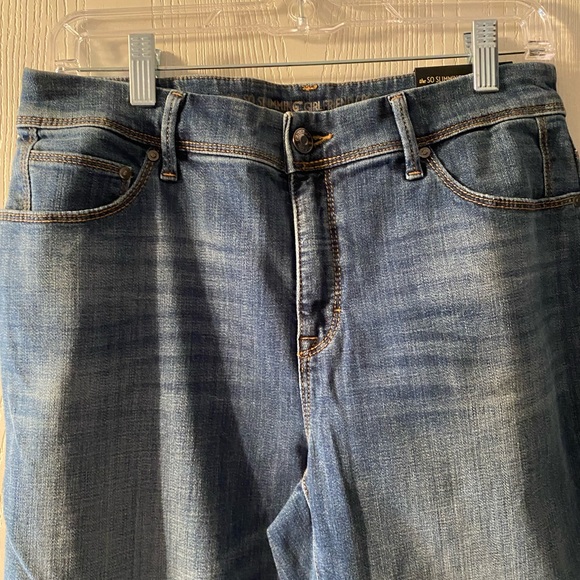 New Chicos Jean Capris - Picture 2 of 8